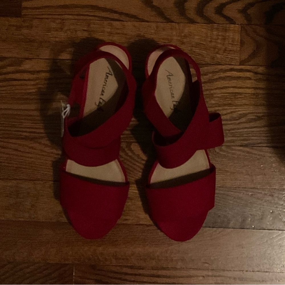 Red Wedges - Picture 3 of 5